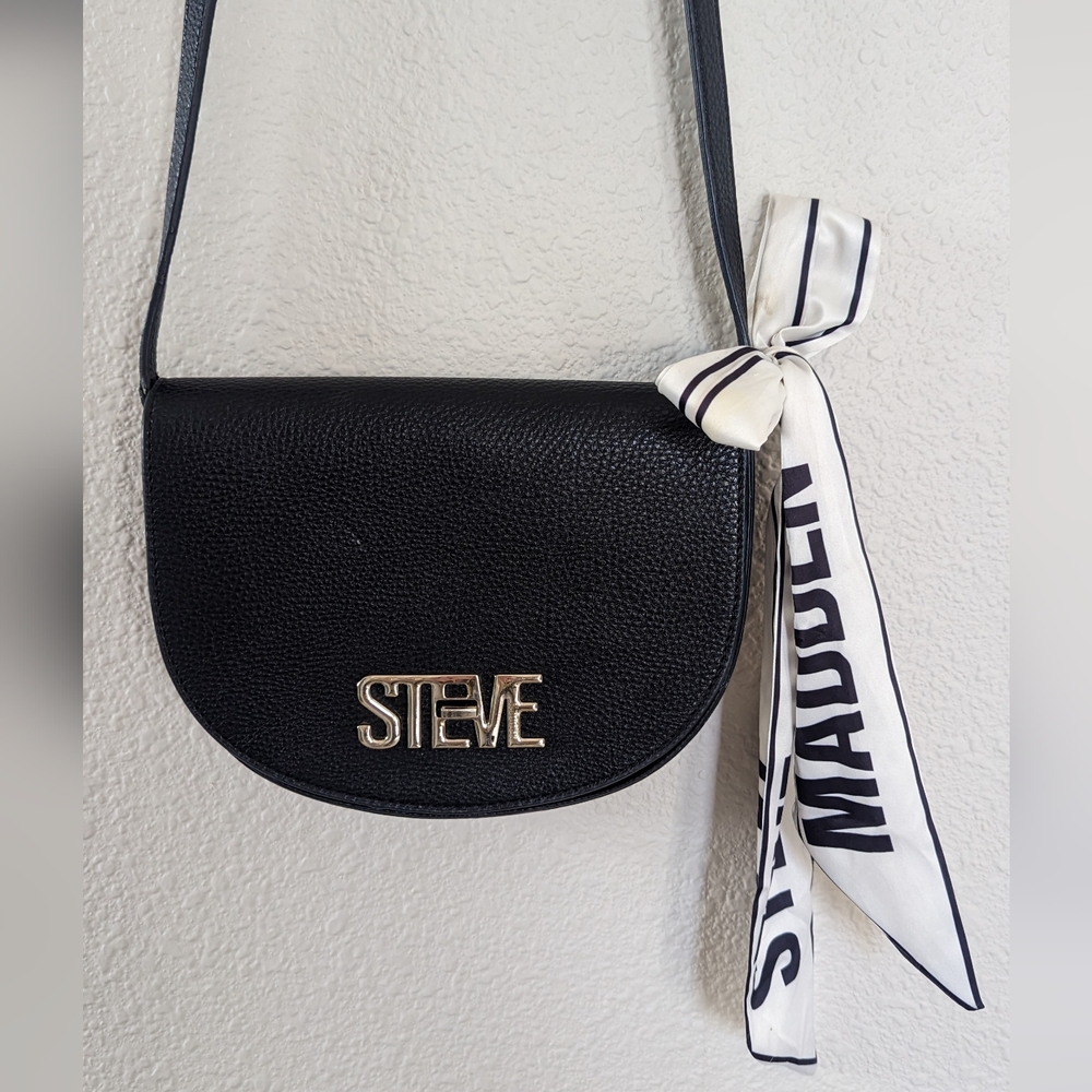 Steve Madden cross body leather black leather bag